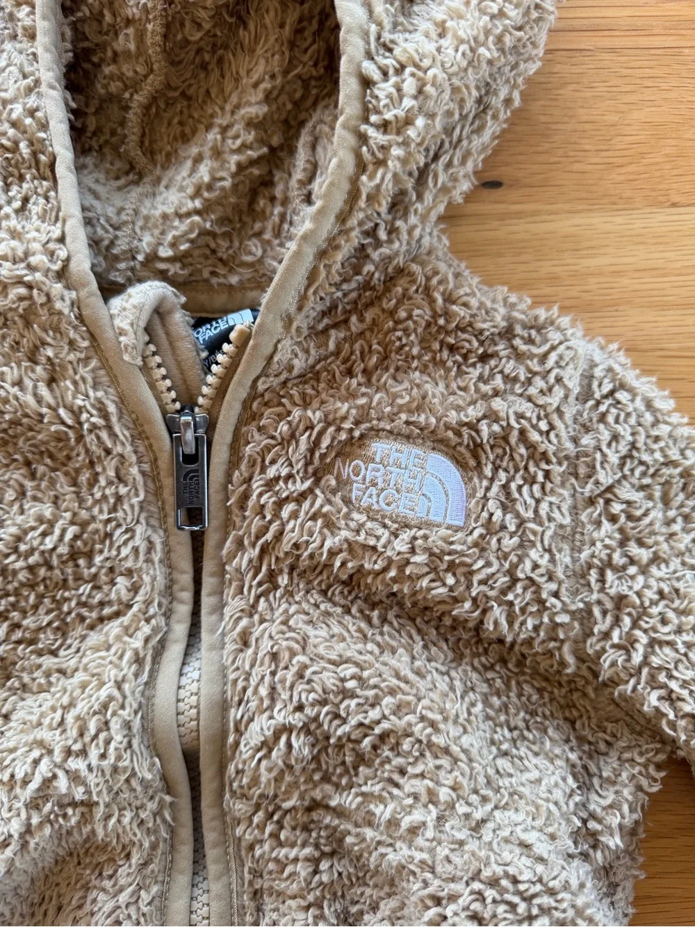 The North Face Kids Teddy Fleece Jacket in Beige